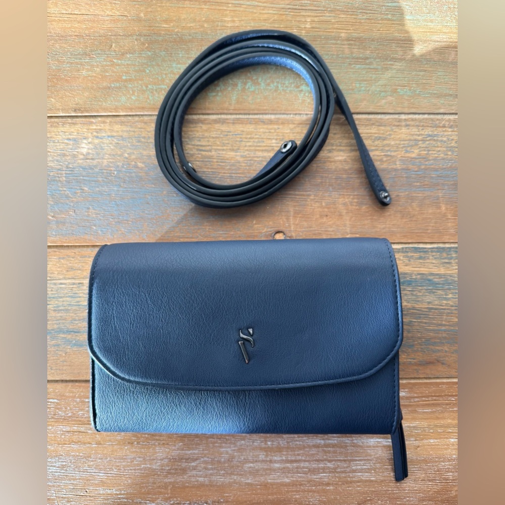 Simply Vera Vera Wang Signature Mini Crossbody Bag